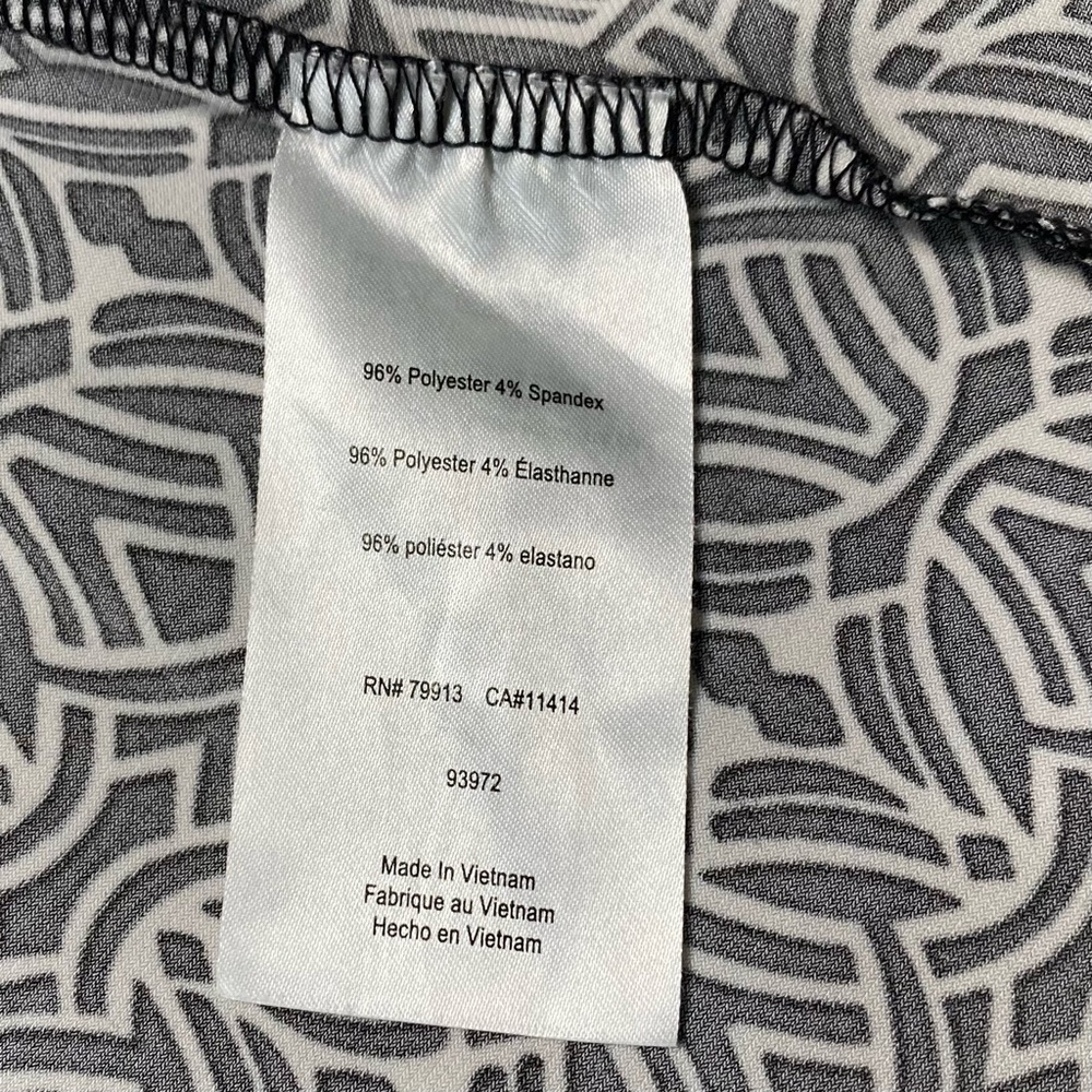 NWOT Motherhood Maternity Black & White Pattern Print Asymmetrical Maxi Dress - Picture 9 of 10